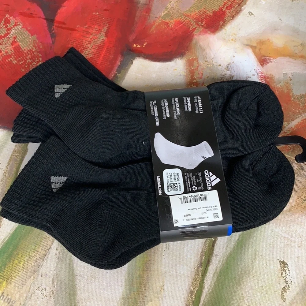 ADIDAS MEN’S CUSHIONED 6 pair QUARTER SOCKS